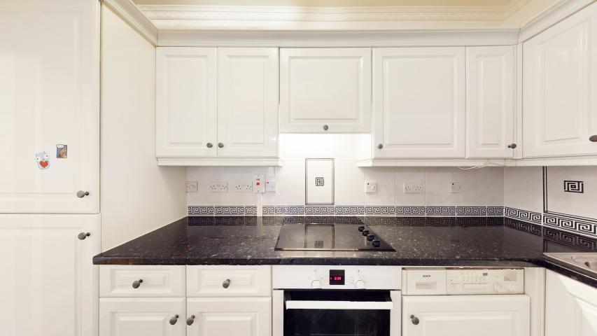 			2 Bedroom, 1 bath, 1 reception Flat			 Cavendish Road, Kilburn